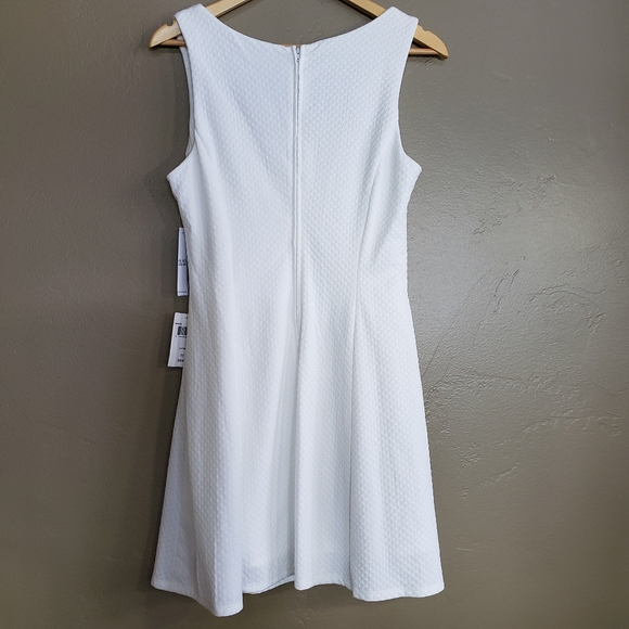 NWT Teeze Me White Skater Mini Dress V-Neck - Picture 6 of 13